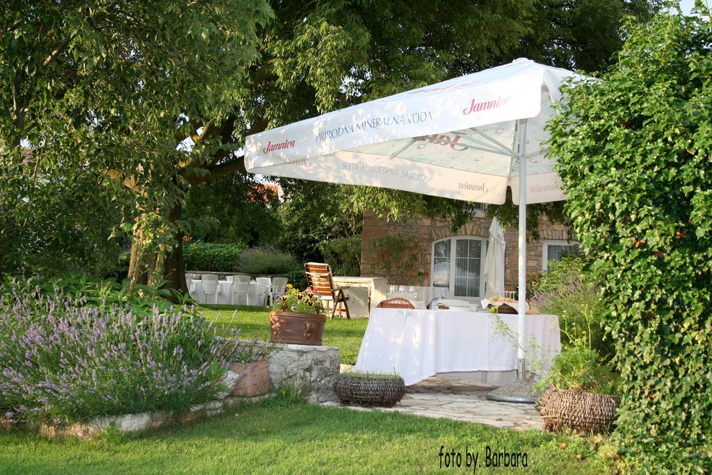 Boutique B&B Stancija 1904 Adults Only Svetvinčenat Chambre photo